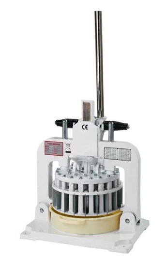 Dělička těsta ruční HLM